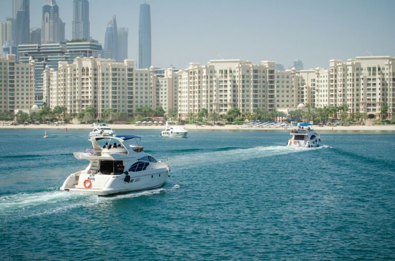 Yachts & voiliers